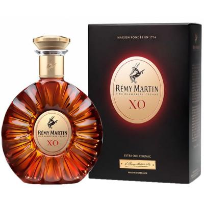 Remy Martin XO Limited Edition Giftset 70 cl with 5cl Miniature x6